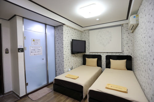 Chocolate Tree Sinchon Guest house