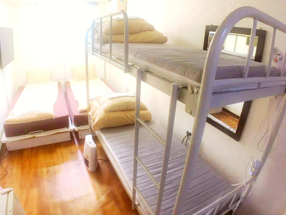 Guest house Chocolate Tree Sinchon Seoul